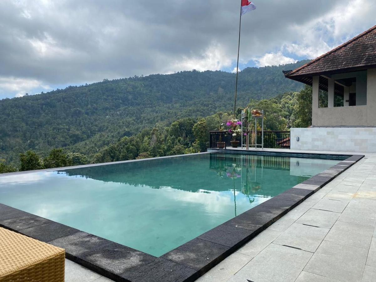 Munduk Sari Resort Luaran gambar