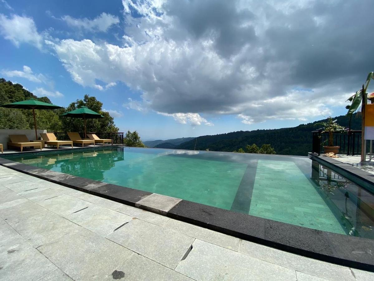 Munduk Sari Resort Luaran gambar