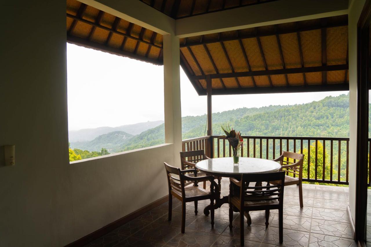Munduk Sari Resort Luaran gambar
