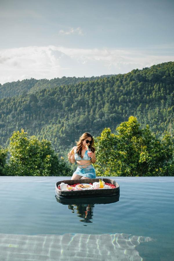 Munduk Sari Resort Luaran gambar