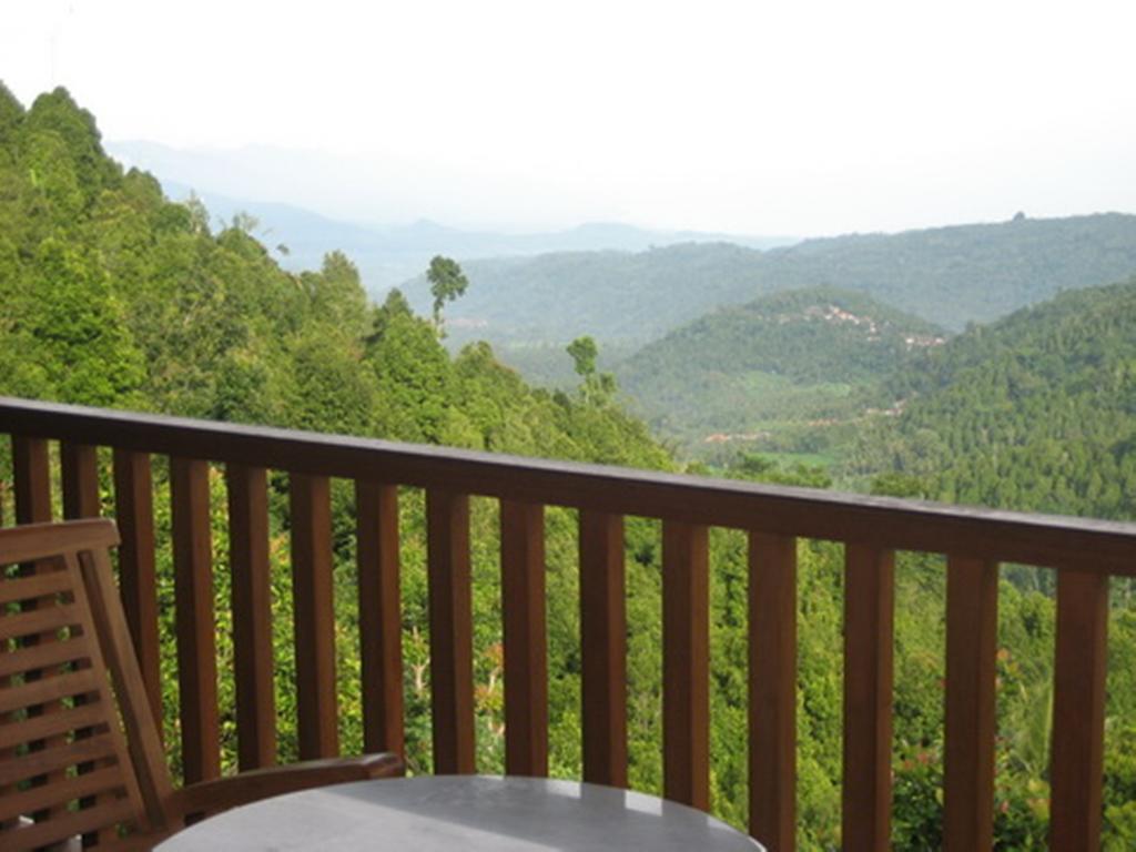 Munduk Sari Resort Luaran gambar