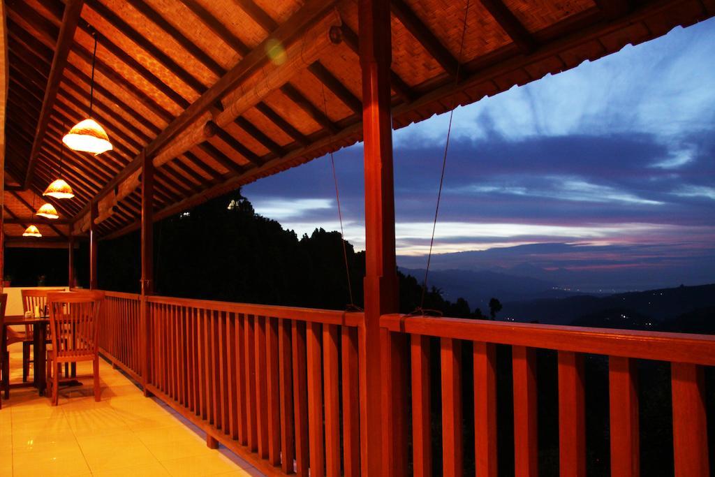 Munduk Sari Resort Luaran gambar